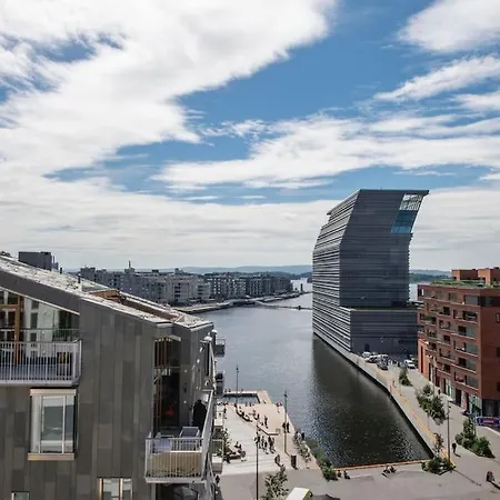 Luxury Penthouse In Oslo, Fjord View, Jacuzzi And Huge Terrasse *