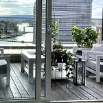 Luxury Penthouse In Oslo, Fjord View, Jacuzzi And Huge Terrasse Lägenhet *