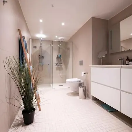 Luxury Penthouse In Oslo, Fjord View, Jacuzzi And Huge Terrasse *